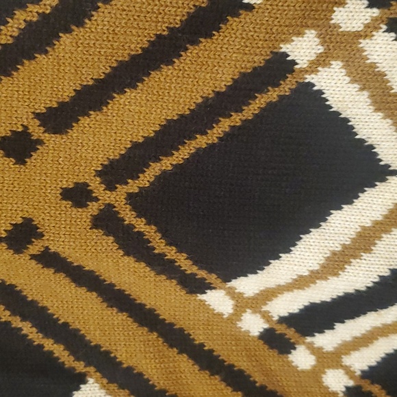 Black and Brown Print Sweater Jacket - Picture 3 of 6